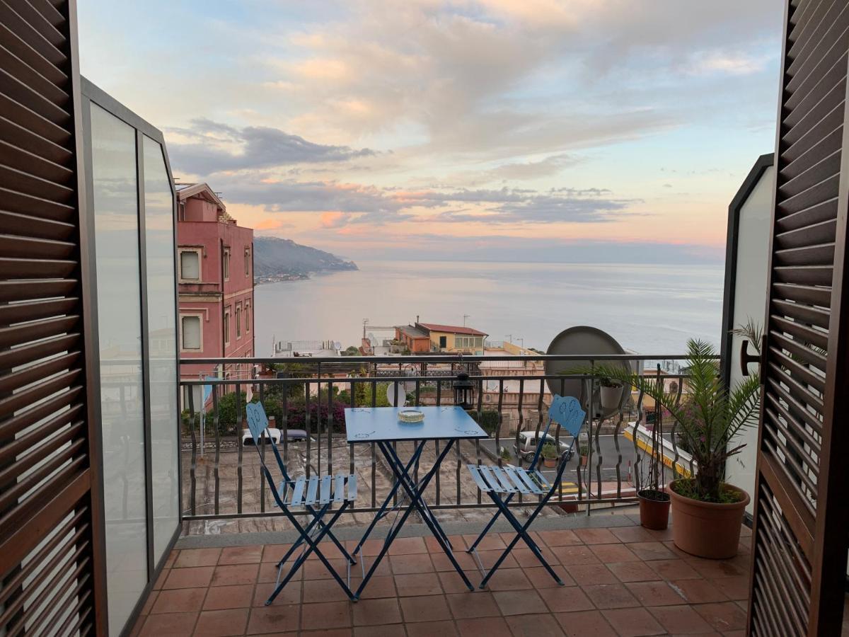 "Sea-See" Studio Taormina Center - Bellissima Vista Mare - Corner Kitchen Exteriör bild